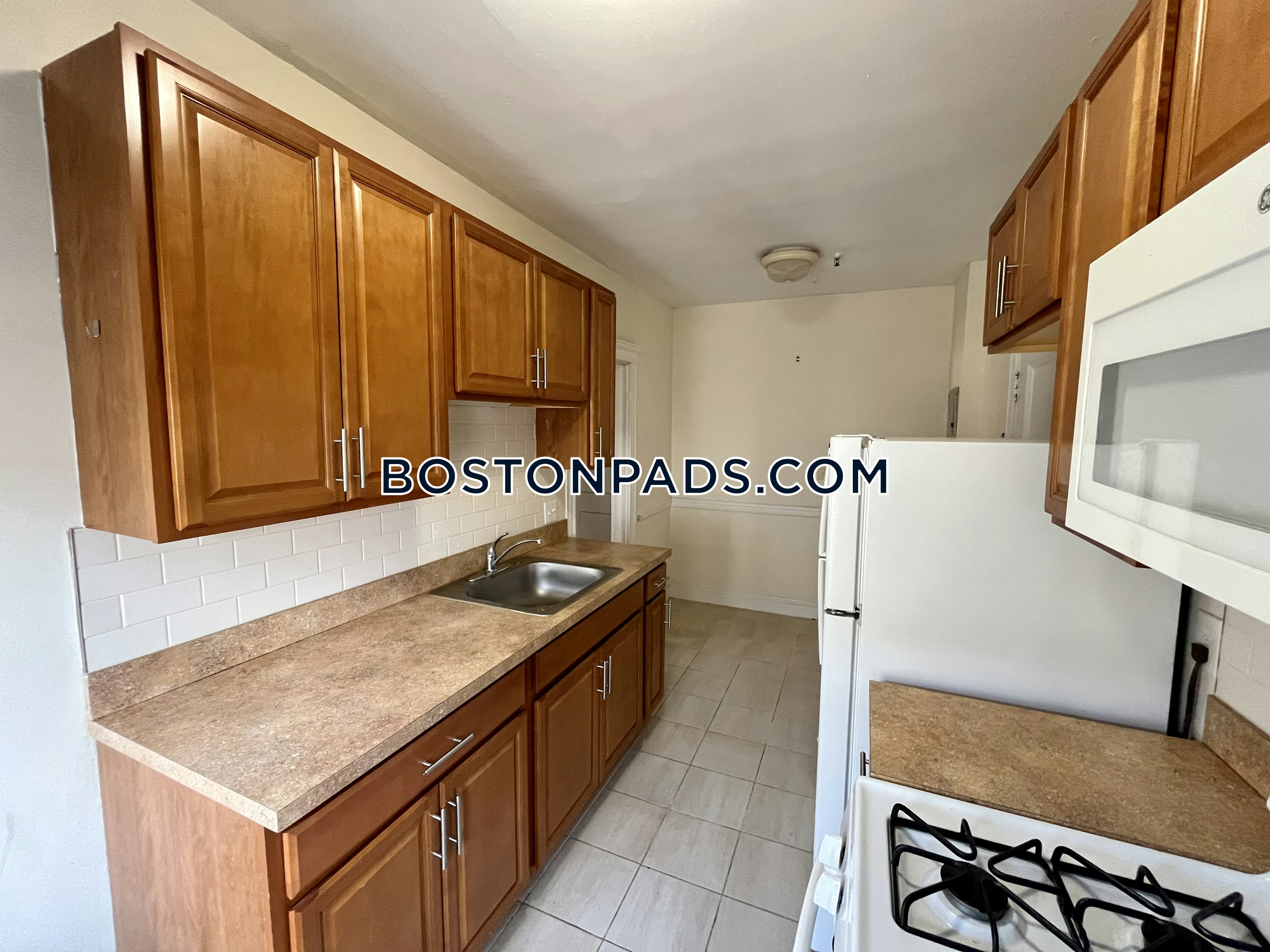 Boston - 1 Beds, 1 Baths