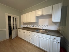 Third St./>, Cambridge