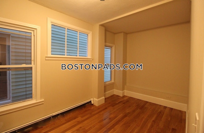 Boston - $4,800+ /mo