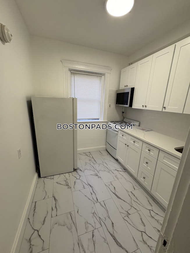 Boston - $2,450+ /mo