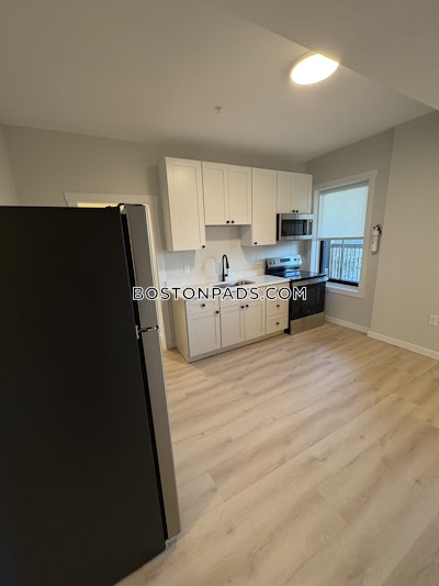 Worcester 4 bedroom 2 baths in Worcester - $2,900 No Fee