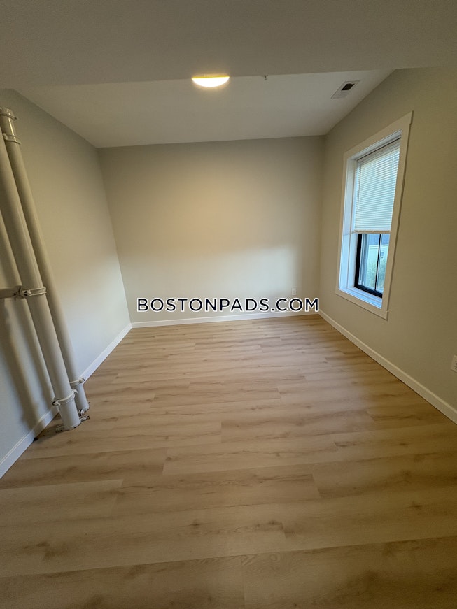 Worcester - $2,900+ /mo