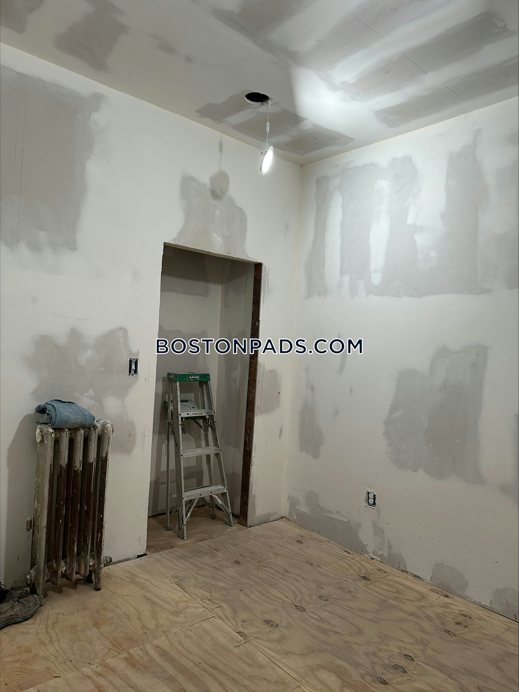 Boston - 3 Beds, 2 Baths