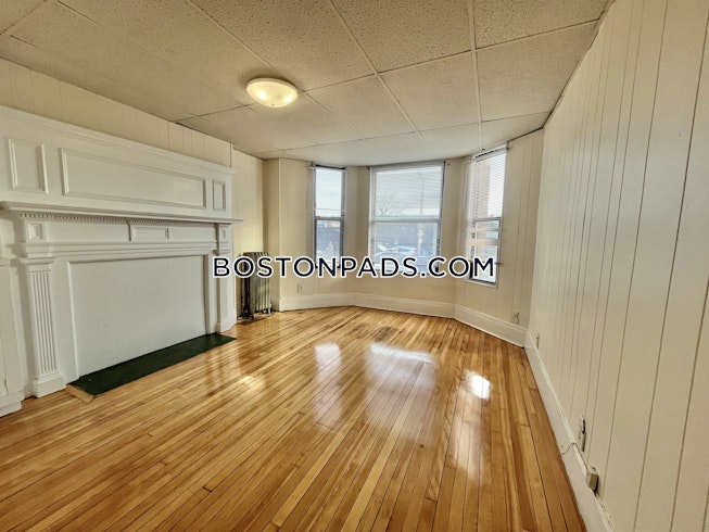 Boston - $2,300+ /mo