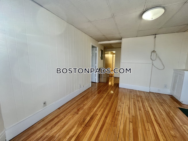 Boston - $2,300+ /mo