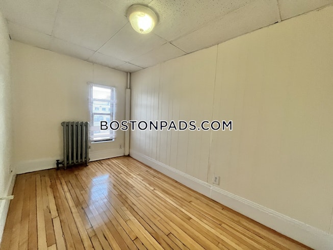 Boston - $2,300+ /mo