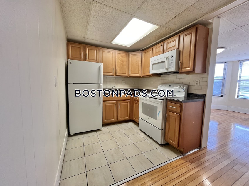 Boston - $2,300+ /month