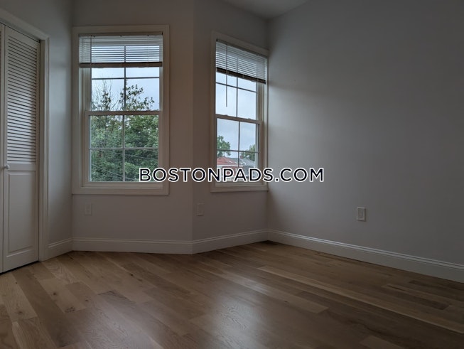 Boston - $4,600+ /mo