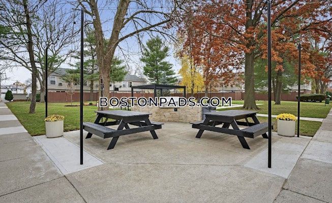 Boston - $3,910+ /mo