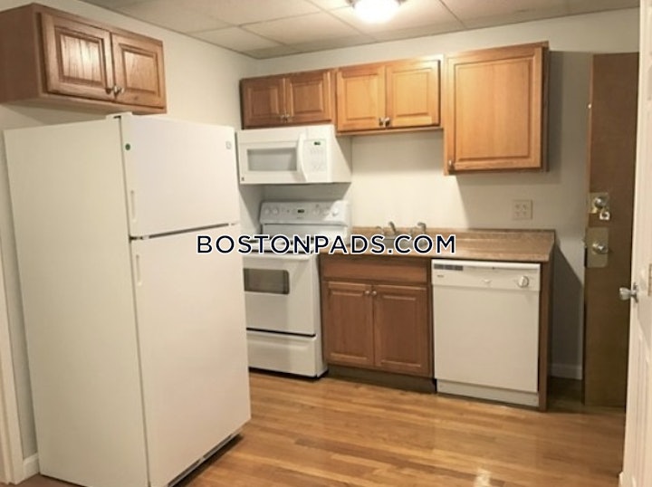 medford-apartment-for-rent-2-bedrooms-1-bath-wellington-2450-8032394 