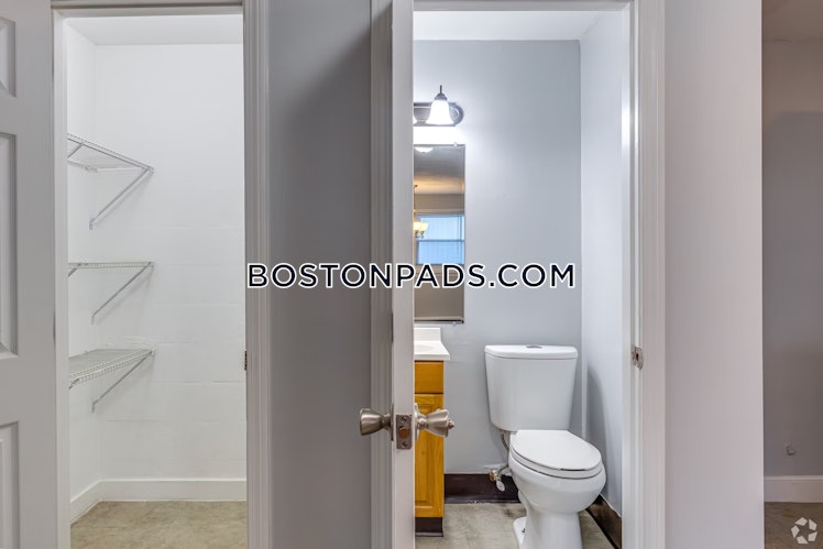 Oakdale St., Attleboro