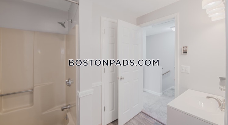 Oakdale St., Attleboro