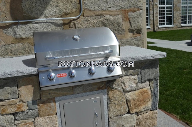 Fall River - $1,625+ /mo