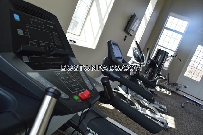 Fall River - $1,625+ /mo