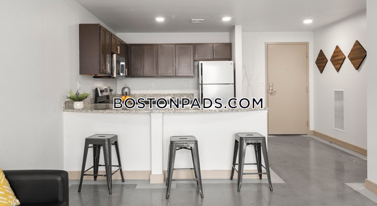 Merrimack Plz., Lowell