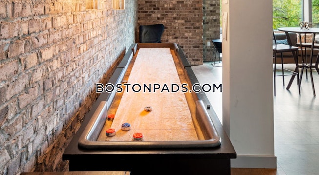 Lowell - $2,600+ /mo