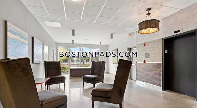 Lowell - $2,600+ /mo