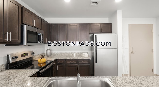 Lowell - $2,600+ /mo