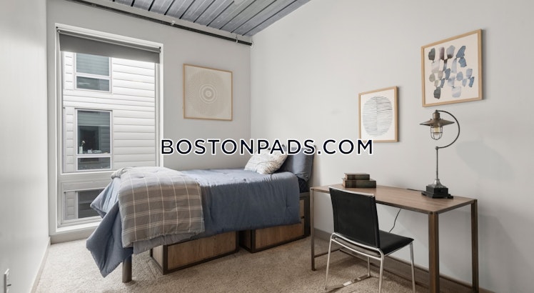 Merrimack Plz., Lowell