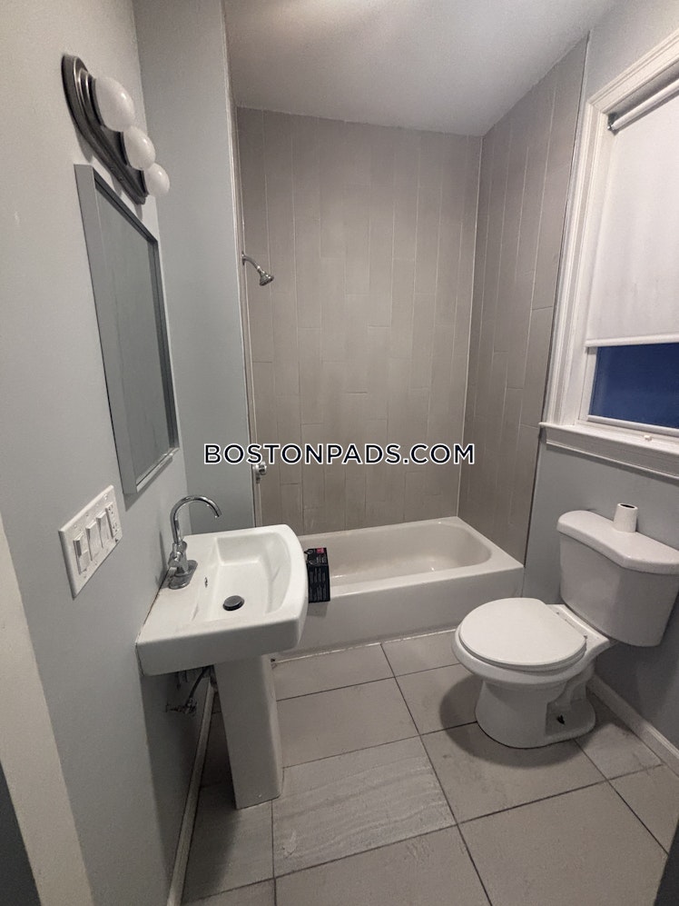 Townsend St., Boston