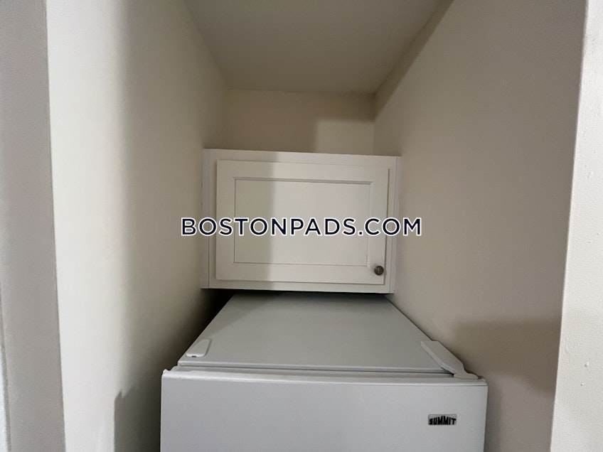 Boston - $2,200+ /month