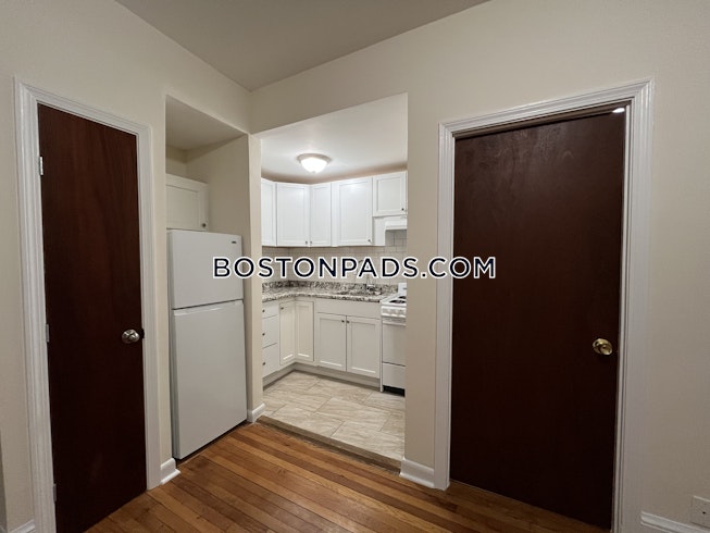 Boston - $2,200+ /mo