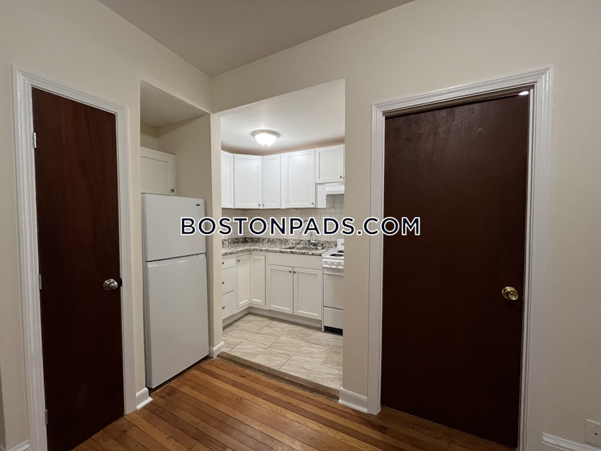 Boston - $2,200+ /month