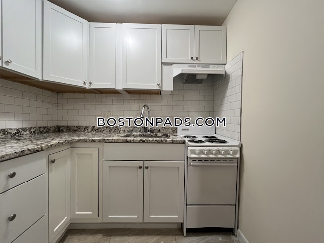 Boston - $2,200+ /mo