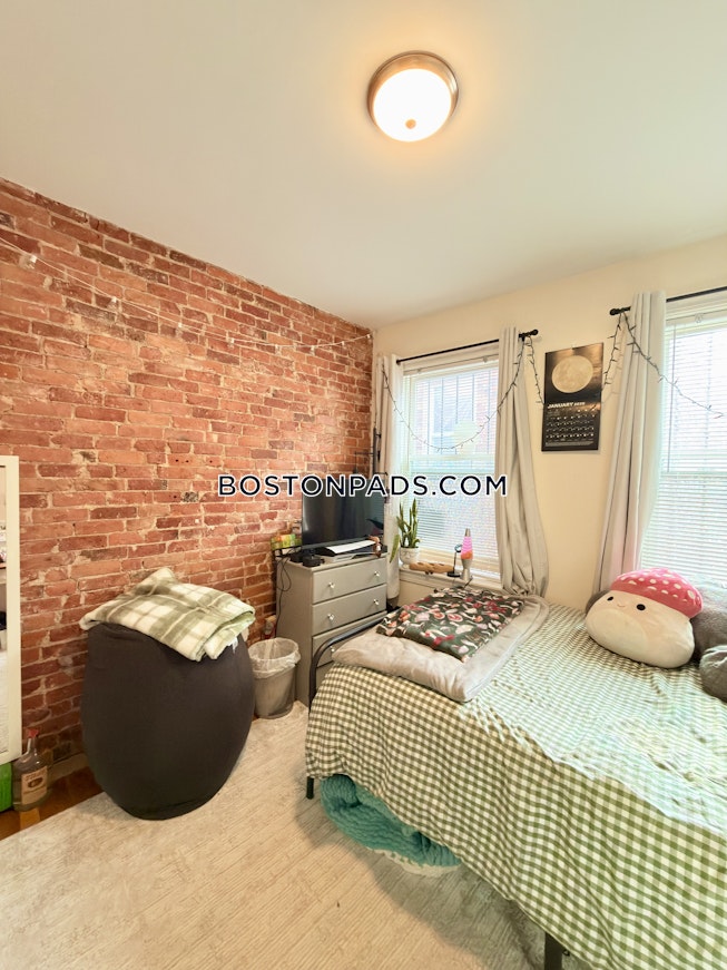 Boston - $5,400+ /mo