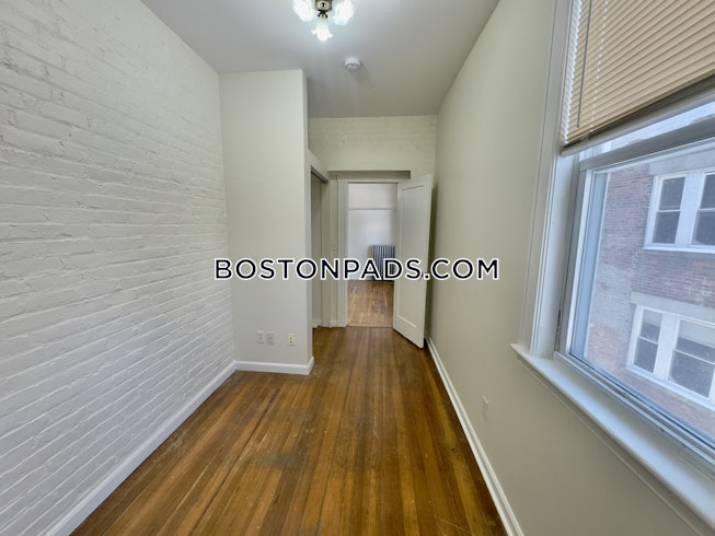 Boston - $3,800+ /mo