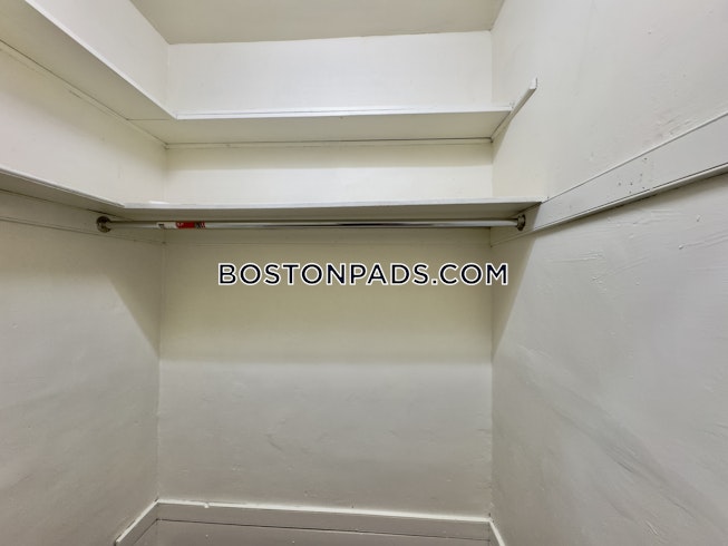 Boston - $3,800+ /mo