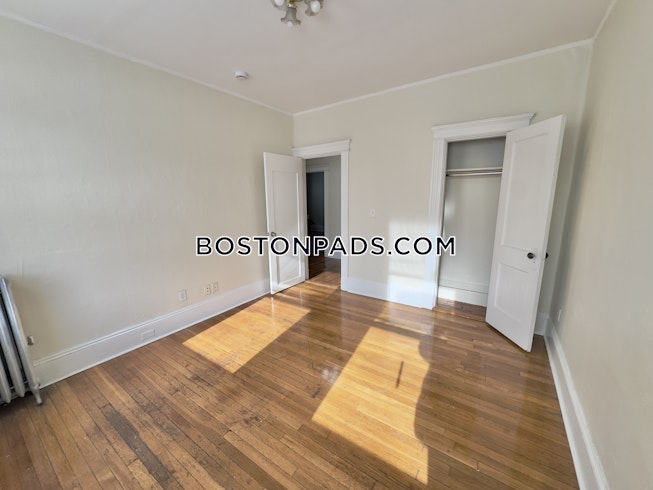 Boston - $3,800+ /mo