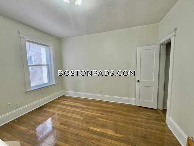 Boston - $3,800+ /mo