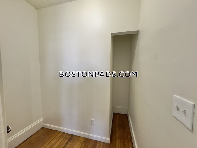 Boston - $3,800+ /mo