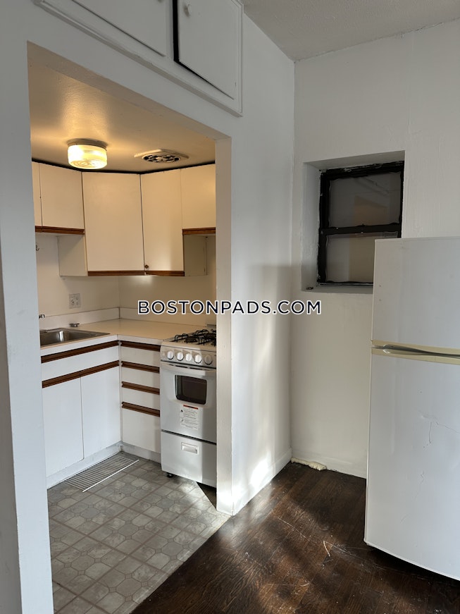 Boston - $1,900+ /mo