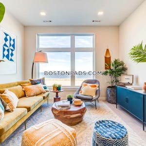 Revere 3 bedroom 1 baths Luxury in Revere - $2,880 No Fee