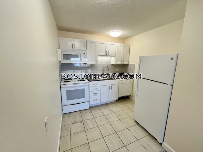 Boston - $3,200+ /mo