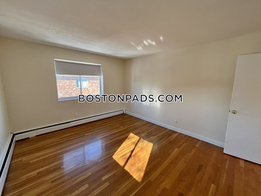 Boston - $3,200+ /month