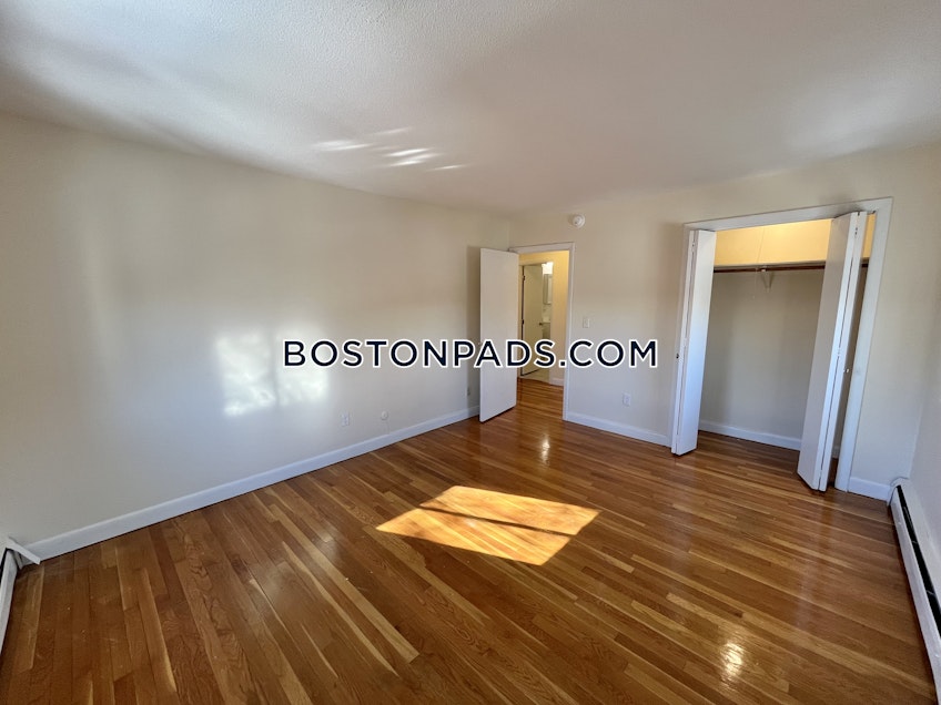 Boston - $3,200+ /month