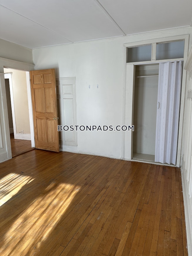 Boston - $4,200+ /mo