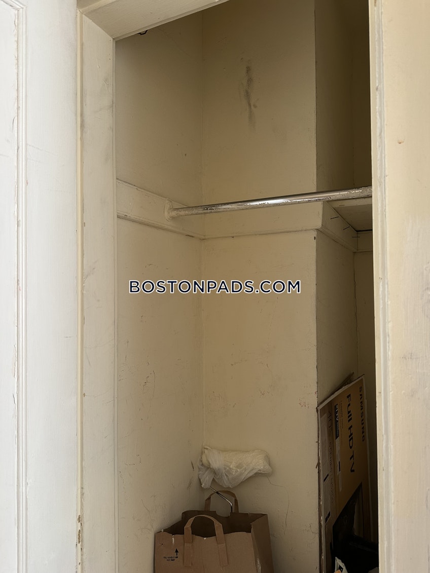 Boston - $4,200+ /month