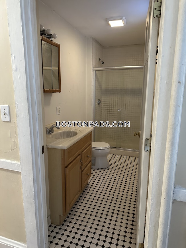 Boston - $4,200+ /mo