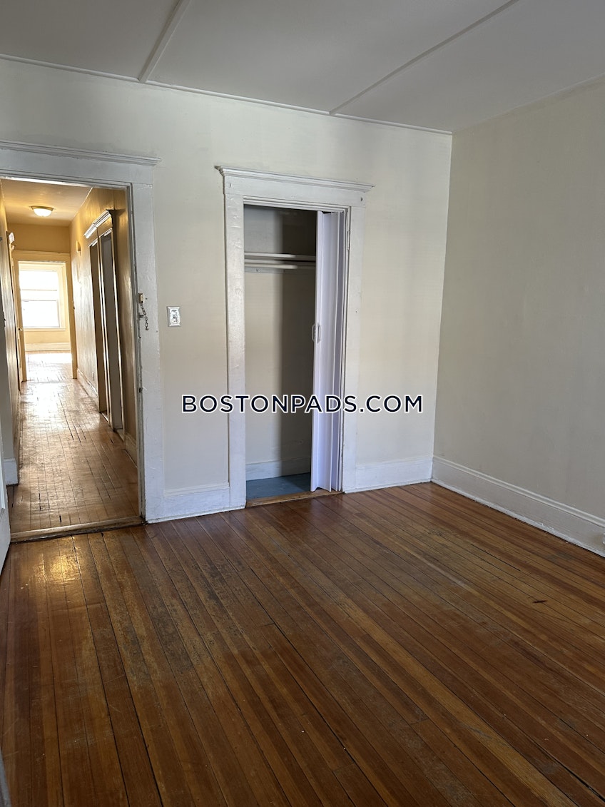 Boston - $4,200+ /month