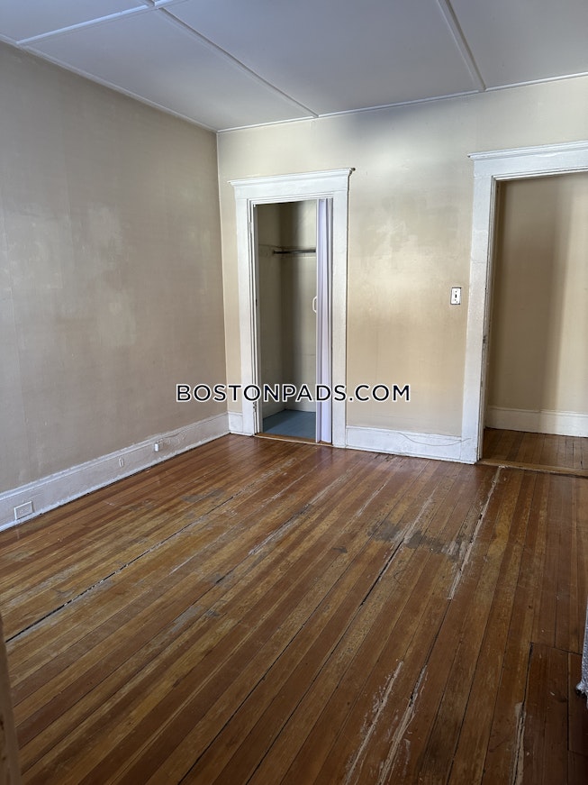Boston - $4,200+ /mo