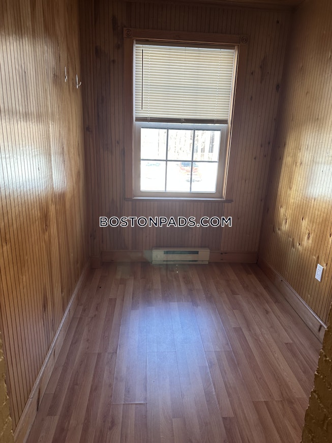 Boston - $4,200+ /mo