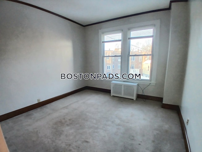 Boston - $2,700+ /mo