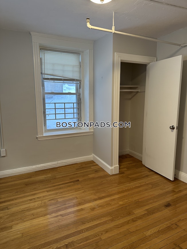 Boston - $3,000+ /mo