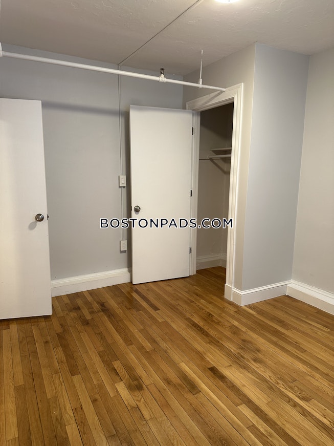 Boston - $3,000+ /mo