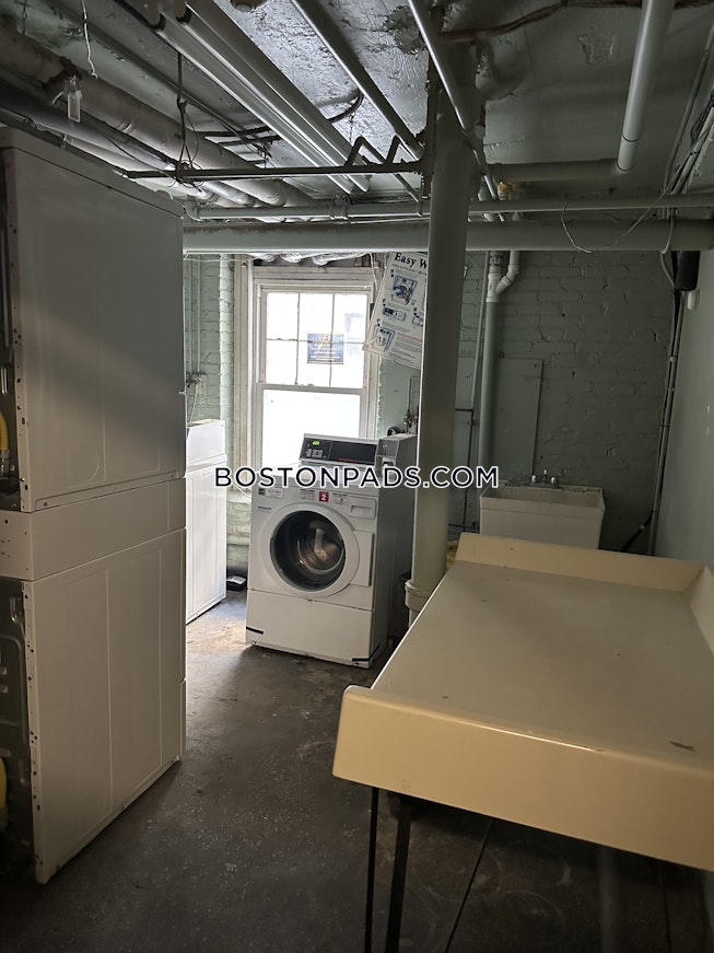 Boston - $3,000+ /mo