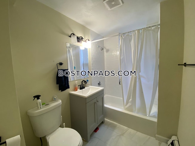 Boston - $3,900+ /mo